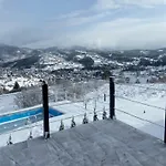 Casa de Férias Under Sky - з теплим басейном ,чаном-джакузі, панорамною ванною та Playstation 5 *
